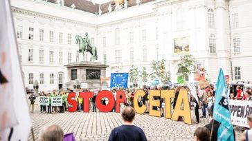 Das Parlament hat  #CETA soeben zugestimmt. Ein schweres Foul an der Demokratie!...